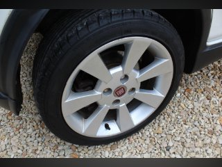 /photos/11643/3100c63b-4529-4843-a3d4-e16f0226f498_i320x240.jpg