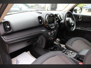 /photos/11643/638e2d2d-d657-414a-ad13-44098a868ae9_i320x240.jpg