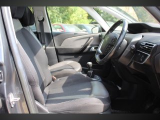 /photos/11643/ad48e5f1-8945-4f0b-b9ff-c7ba8cae5c42_i320x240.jpg