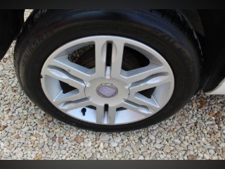 /photos/11643/e161988b-c444-47bb-9797-d51610a6c47c_i320x240.jpg